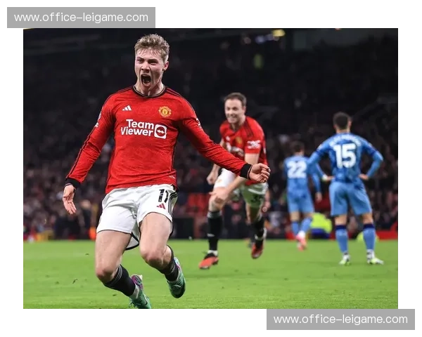 曼联逆境展现战术韧性 少打一人仍完成关键逆转