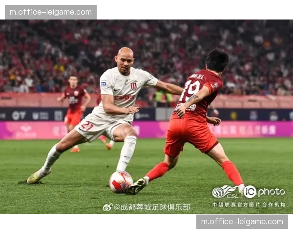 埃尔切最后时刻点球扳平，保级路上抢得关键一分